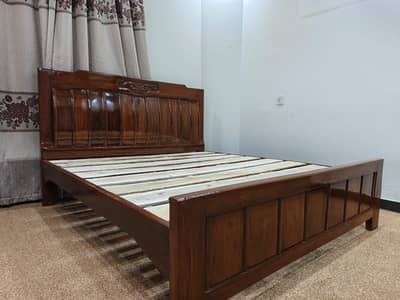 King Size solid wood brand new condition bilkul use nhi hwa