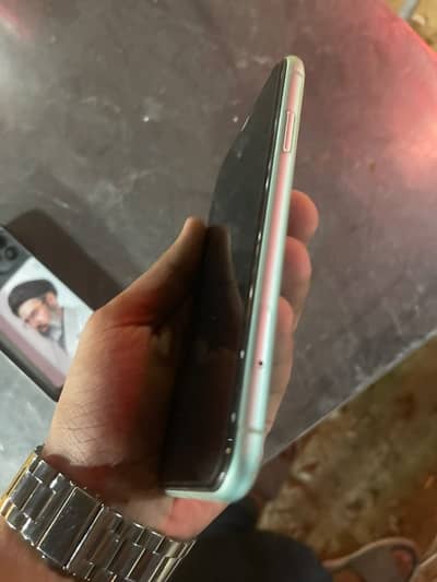 Iphone 11 factory unlock