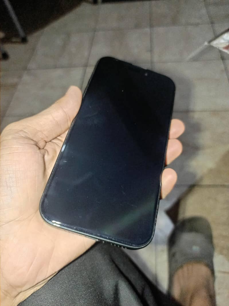 Apple iPhone 15 6