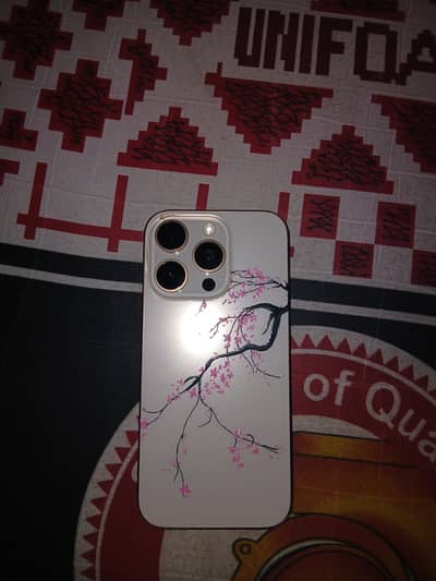 Iphone 16 pro  j. v