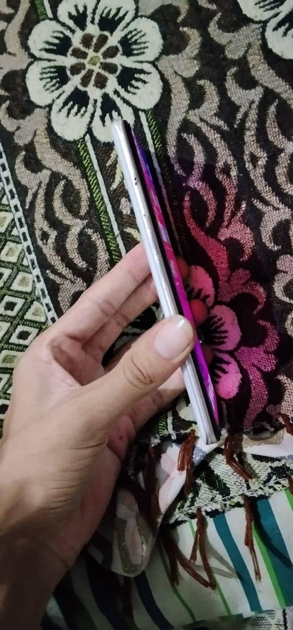 OPPO A5 1