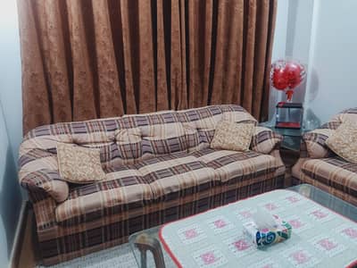 5 seater sofa for sell