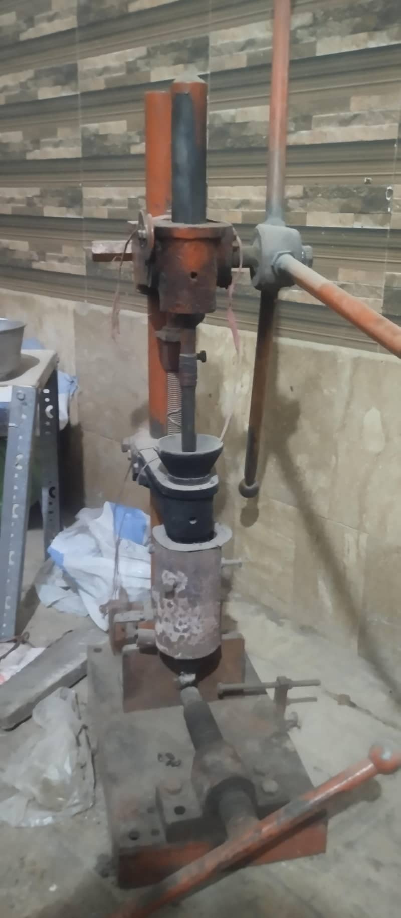 Molding machine 3