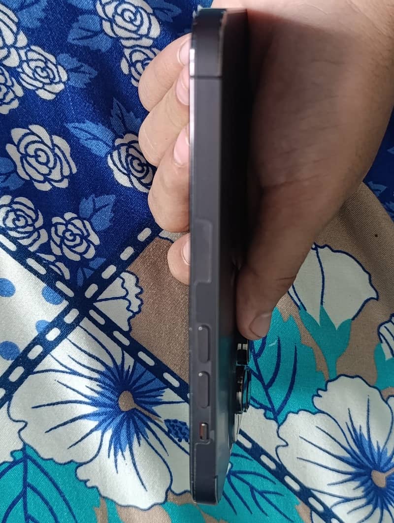 Iphone 14pro 5