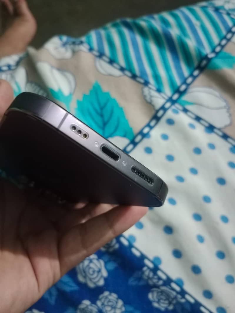 Iphone 14pro 7