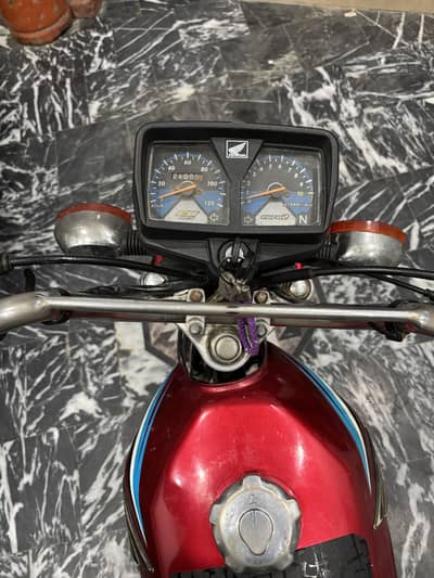 Honda CG 125 2018 model Red colour
