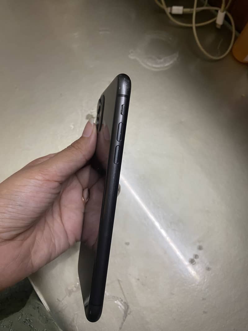 Apple iPhone 11 1