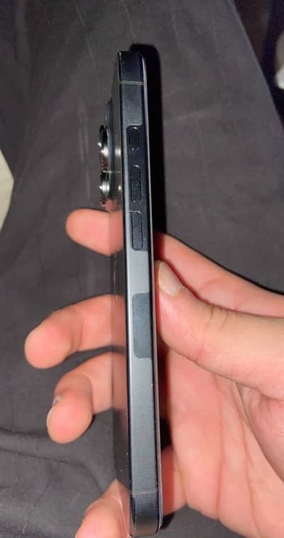 iPhone 16 Pro (Non PTA - Factory Unlocked)