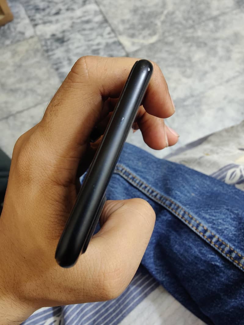 Apple iPhone 7 Plus 6