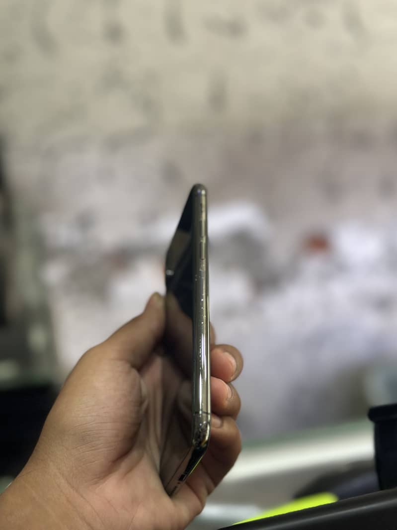 Apple iPhone X 1