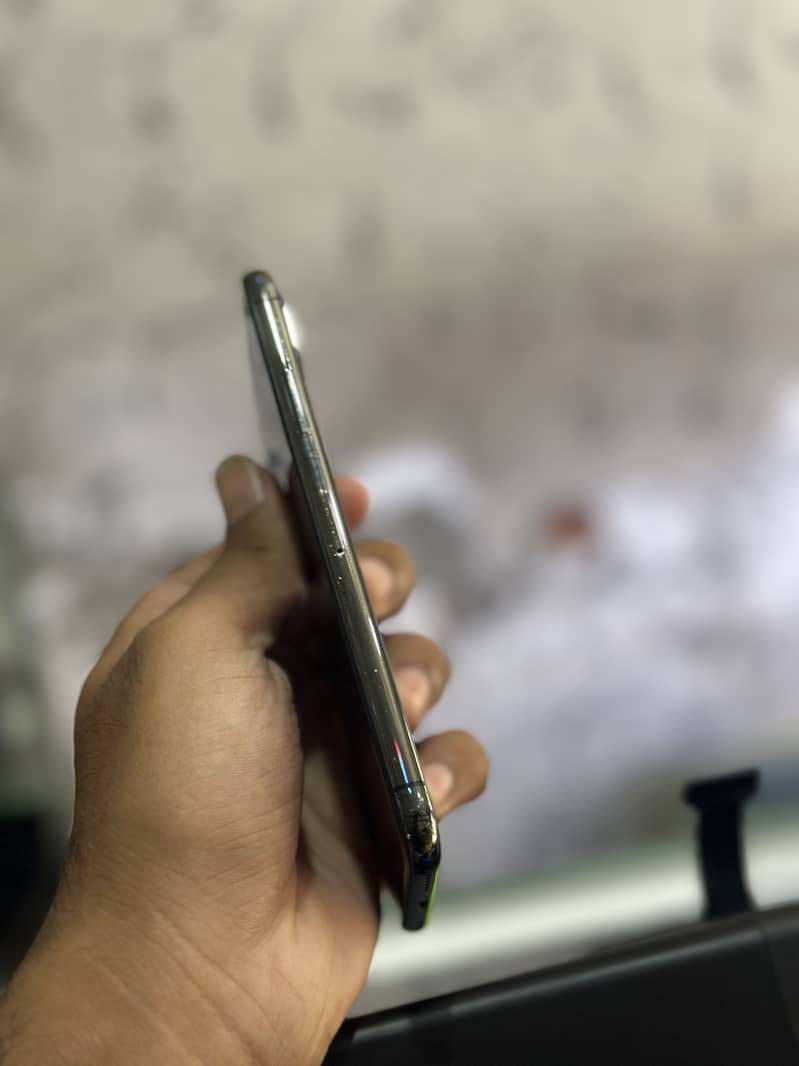 Apple iPhone X 2