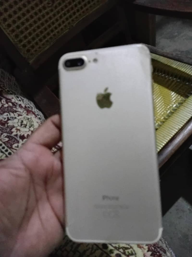 Apple iPhone 7 Plus 7