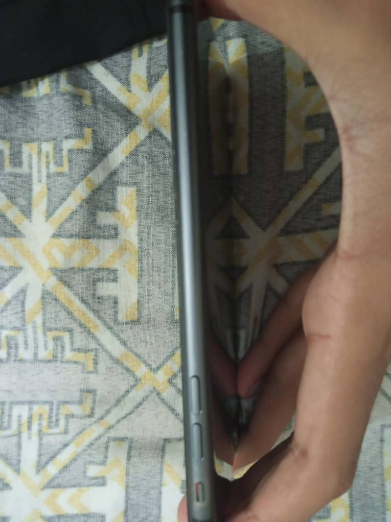 Apple iPhone 8 Plus 3