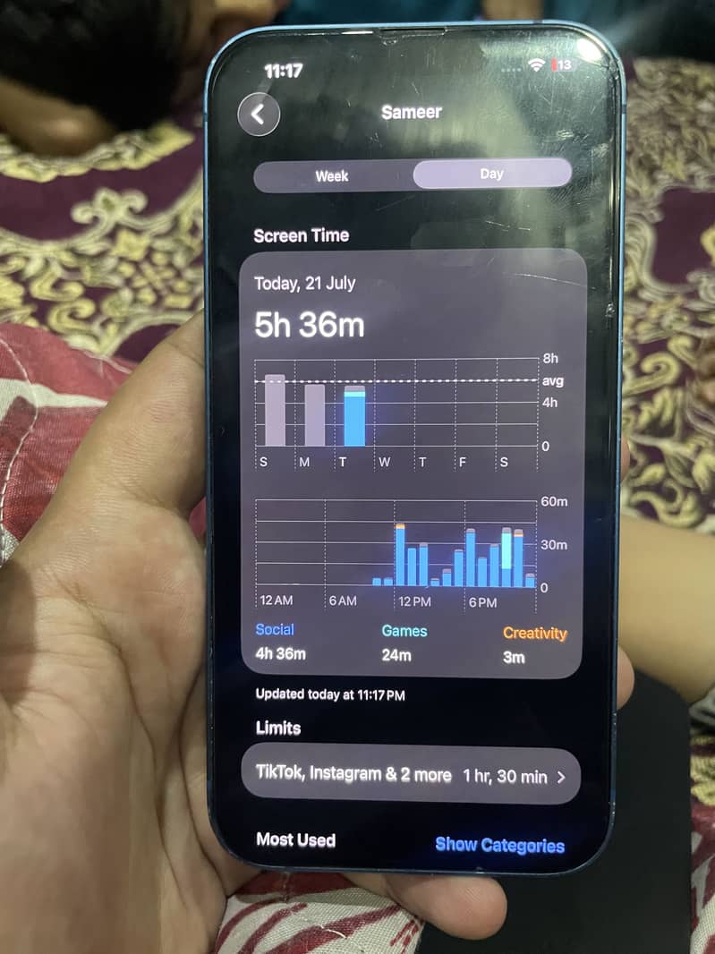 Apple iPhone 13 3