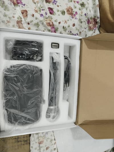 Shour Company Wireless Mic New
