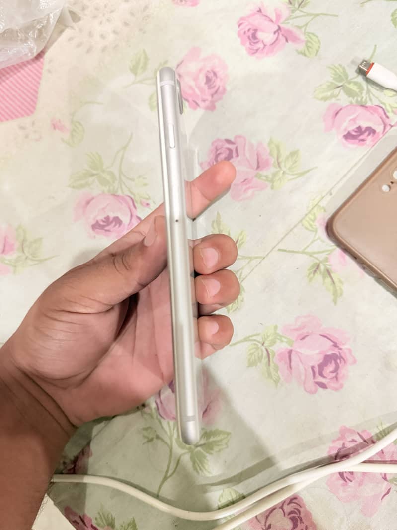 iPhone 8plus 2