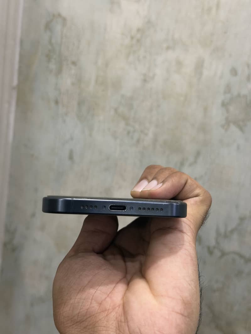 iphone 15 pro max 5