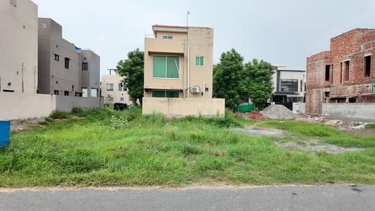 Unoccupied Residential Plot Of 5 Marla Is Available For sale In DHA Defence