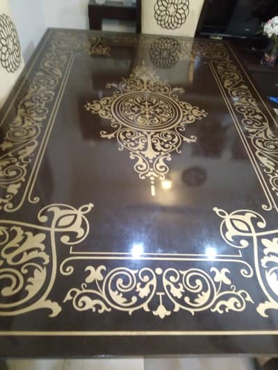 dinning table with 6 chairs