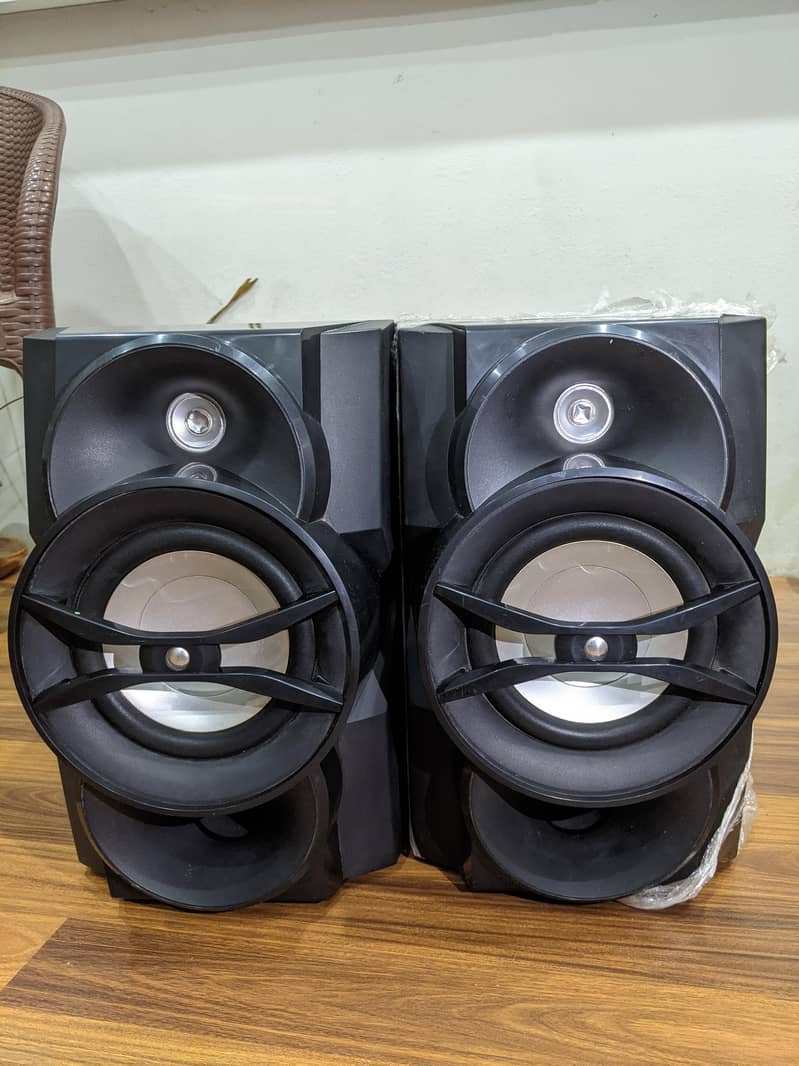 speaker 0