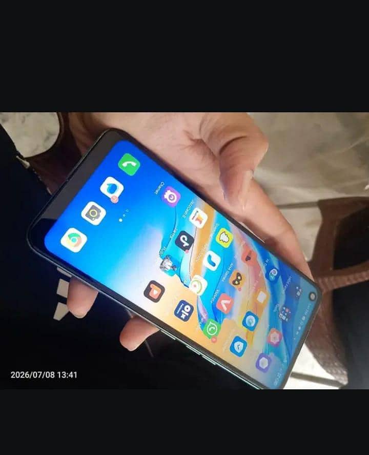 Tecno Camon 17 6