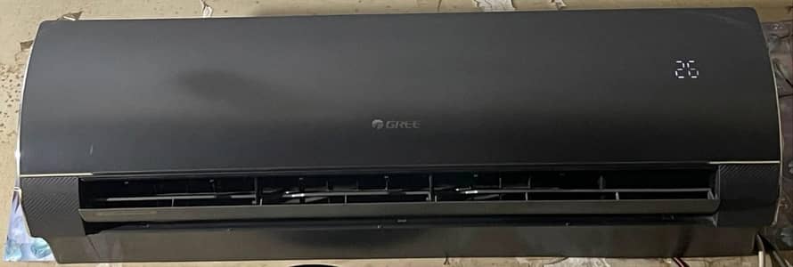 Gree Ac inverter split AC selling very good working condition