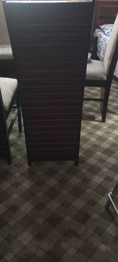 8 dinning chairs