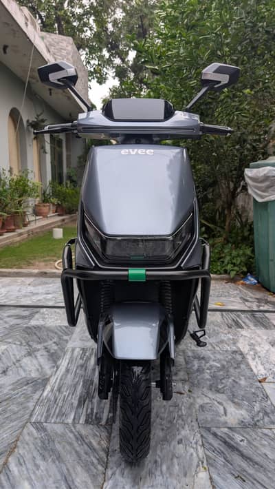 Evee GenZ Electric Scooter 2026 – Only 450 km, 10/10 Condition