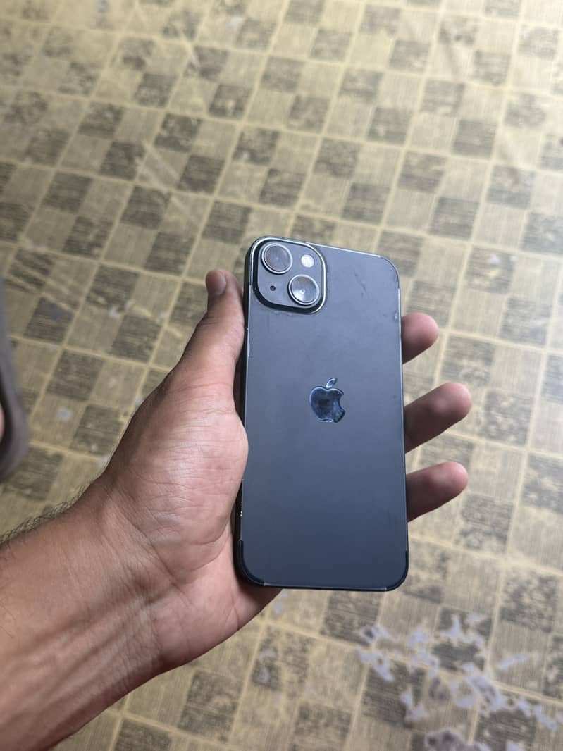 Apple iPhone 13 2