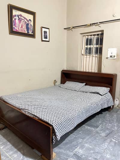 Bed ( without matress) and dressing table