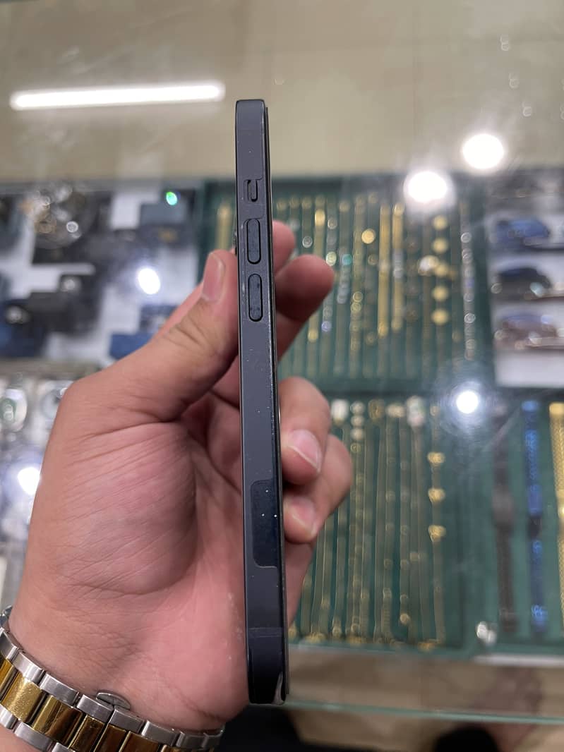 iPhone 14 Jv 5