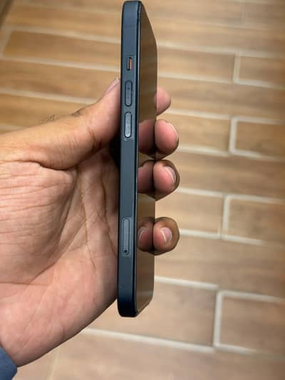 IPhone 15 physical+esim 128 Gb