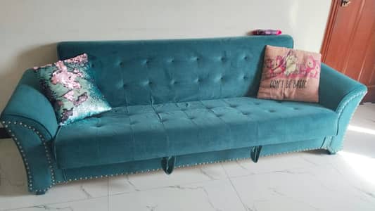 Luxury Velvet 3-Seater Sofa – Excellent Condition