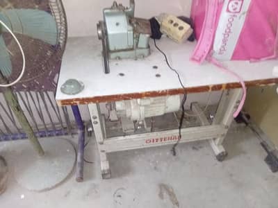 overlock machine
