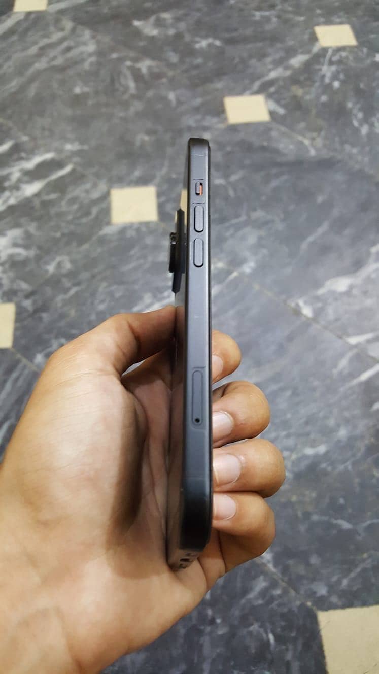 iPhone 15 1