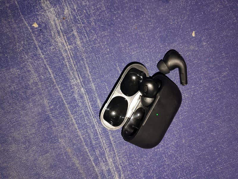 earbuds 0