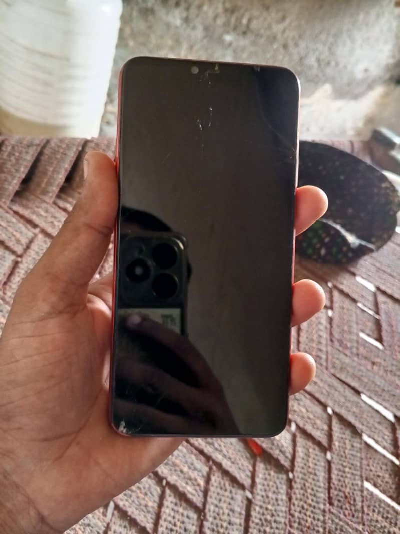 OPPO A3s 4