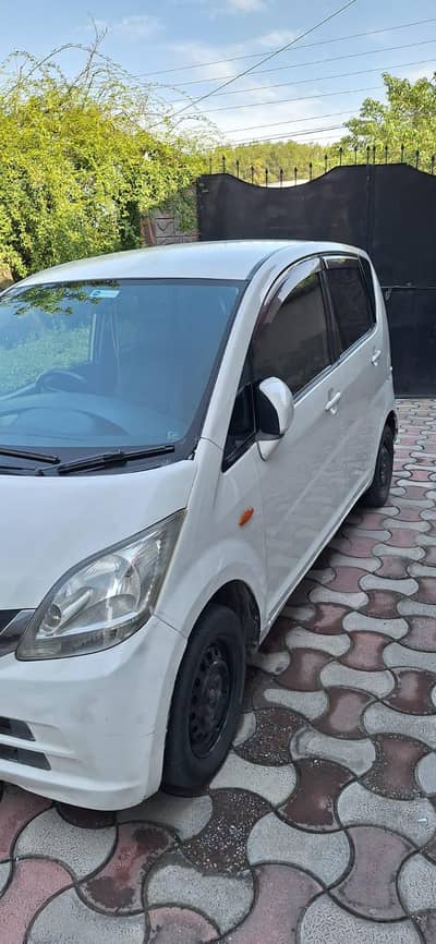 Daihatsu Move 2013White – Good Condition