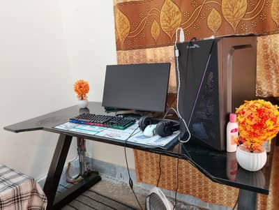 Gaming and vedio edition Custom PC in perfect condition