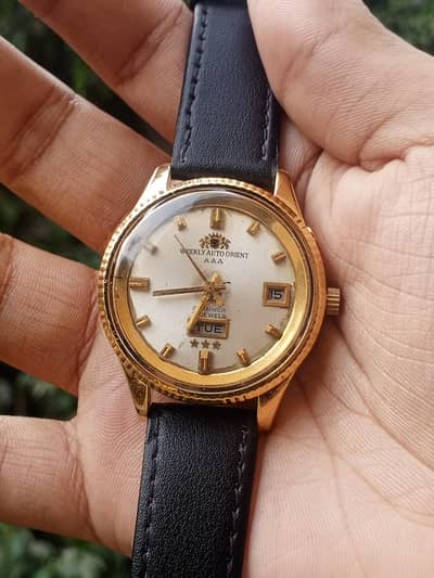 ORIGINAL VINTAGE WEEKLY AUTO ORIENT AAA SWIMMER WITH PATINA ON DIAL