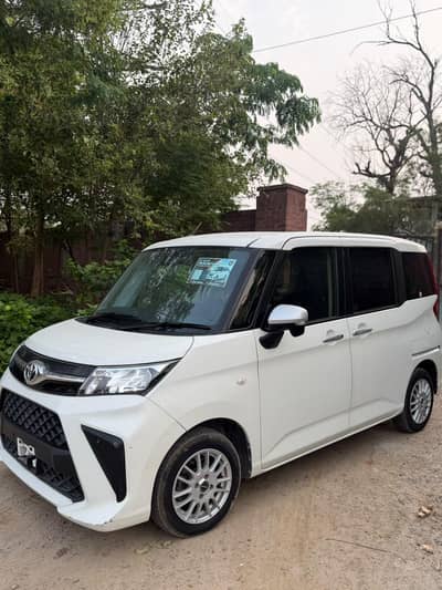 Toyota Roomy 2022