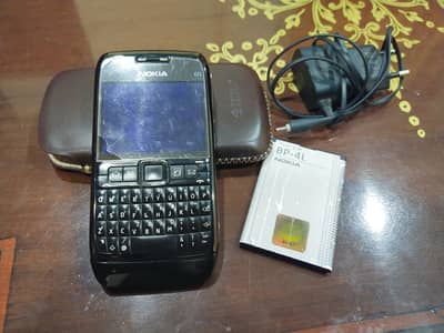Nokia E71