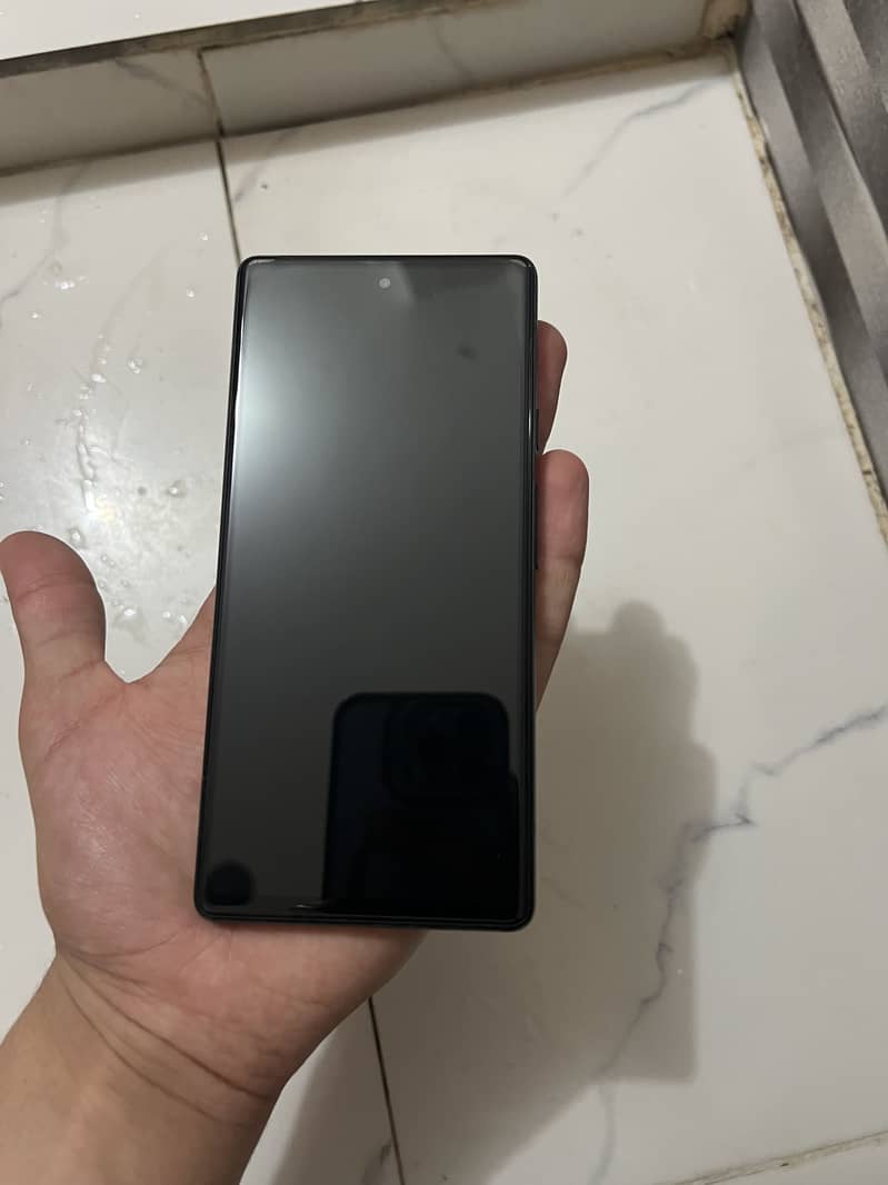 Google Pixel 6a 5