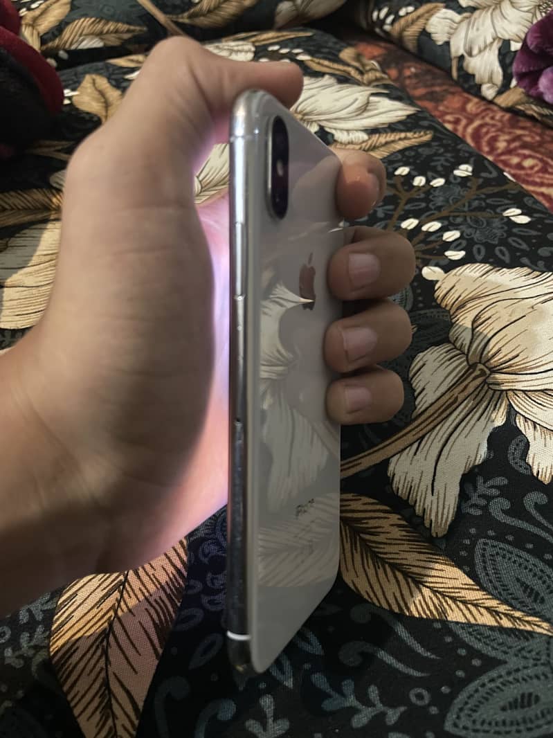 Apple iPhone X 1