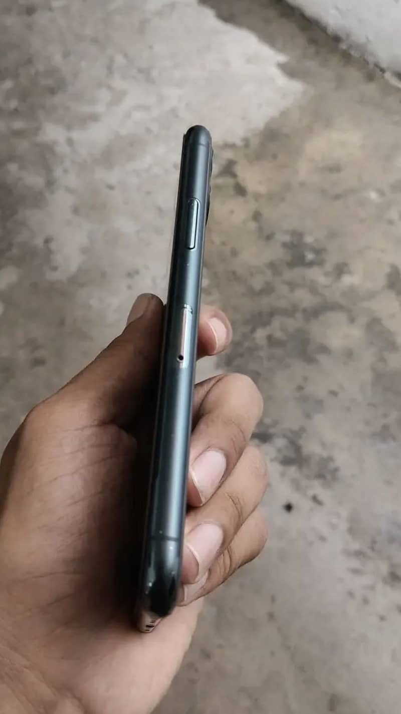 Apple iPhone 11 Pro 0