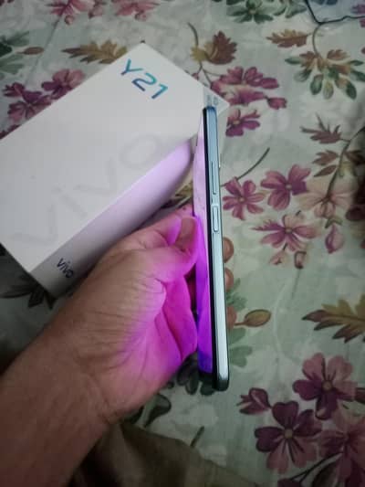 Vivo Y21