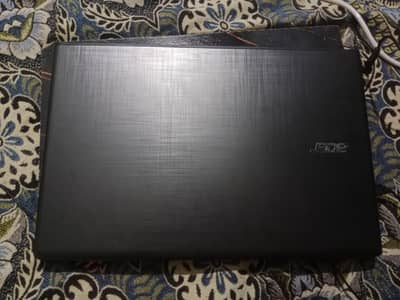 Acer Aspire E5-575G |Core i5 7th Gen | 16 GB RAM | 256GB SSD | GTX 950