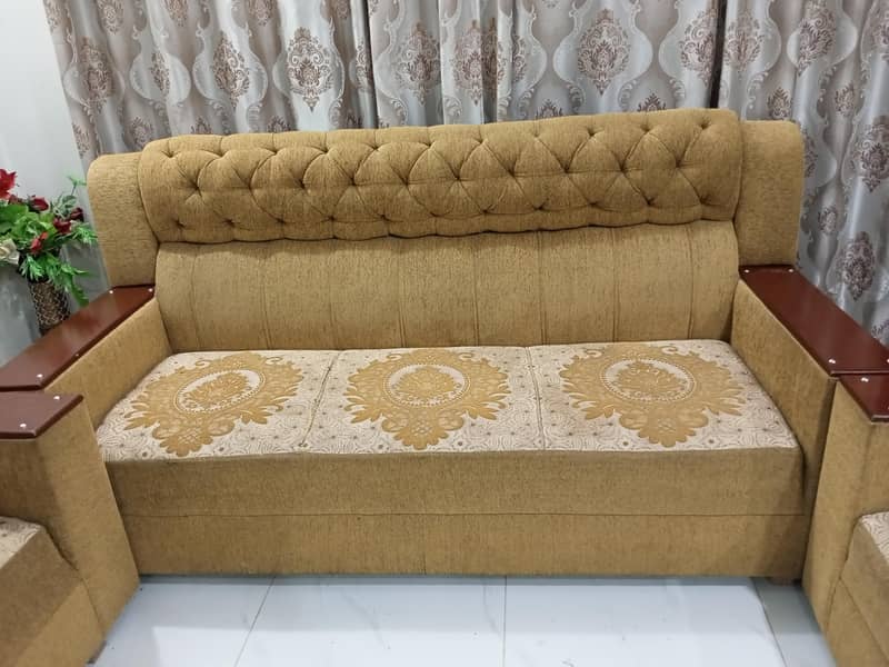 Sofas 7 Seater Lush Condition 3