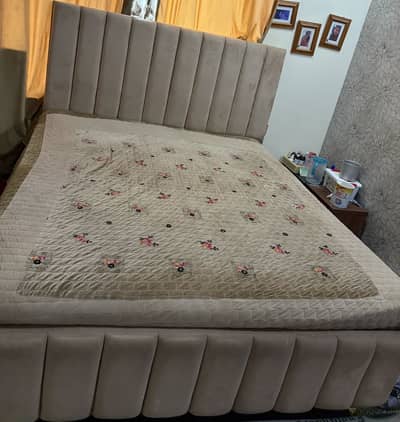 Queen size bed for sale with mattress
