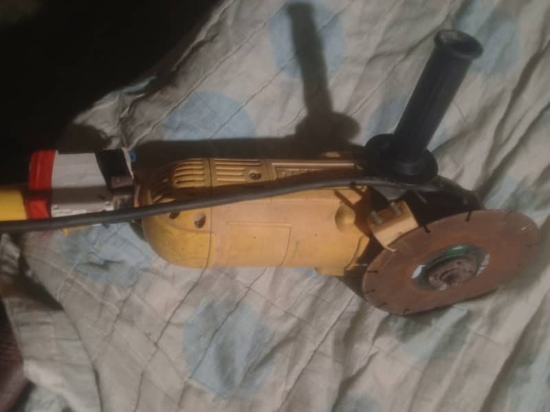 DeWalt 1